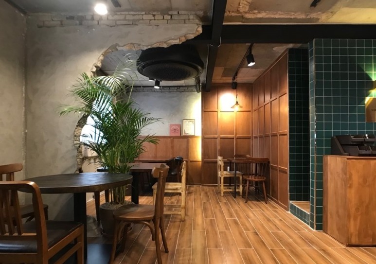 意式风情，复古空间的艺术魅力-4