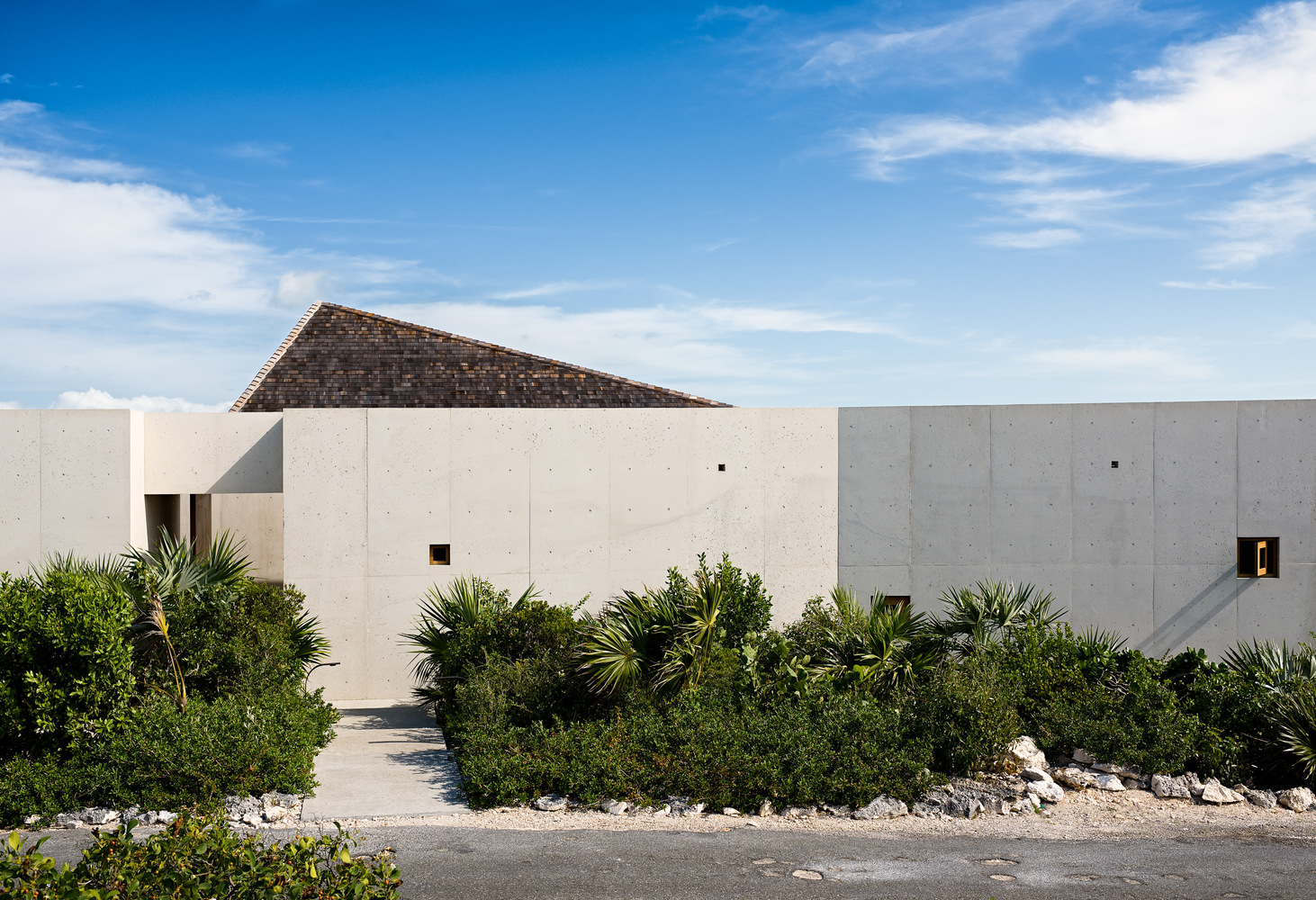 Le Cabanon  Rick Joy Architects-53