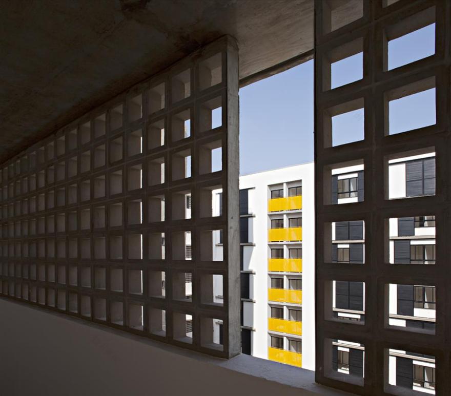 巴西圣保罗 Corruíras 住宅区——经济实惠与设计的完美结合-15