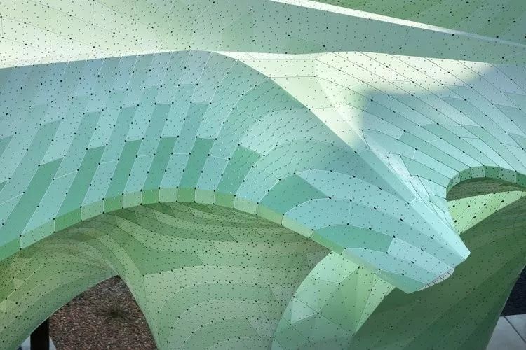 离开扎哈后的异形建筑师, 他用自创的超薄"自支撑"结构惊艳世人!-45