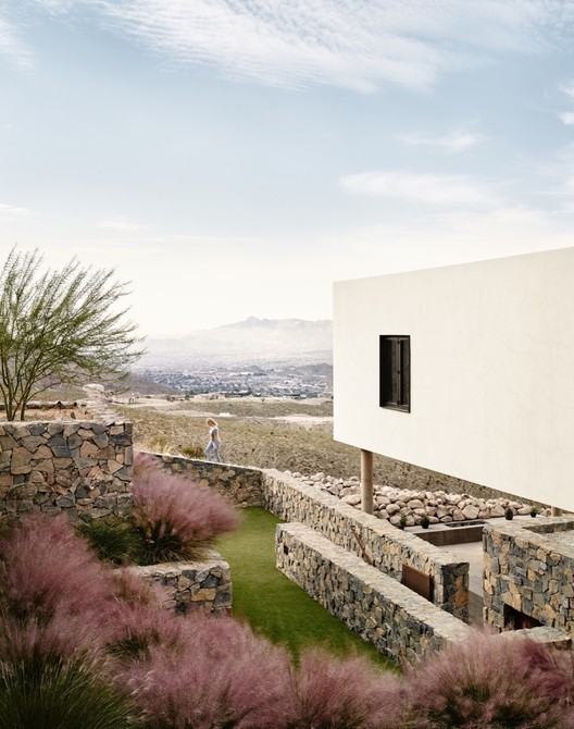 美国德州富兰克林山住宅 | 融入自然的山间绿洲-17