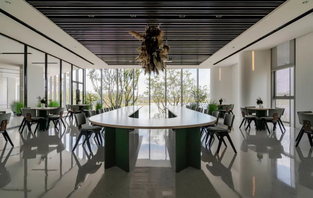 环球融创石林未来城•阿依小镇销售中心丨中国昆明丨元禾大千(软装),重庆星翰装饰设计工程有限公司(硬装)-24