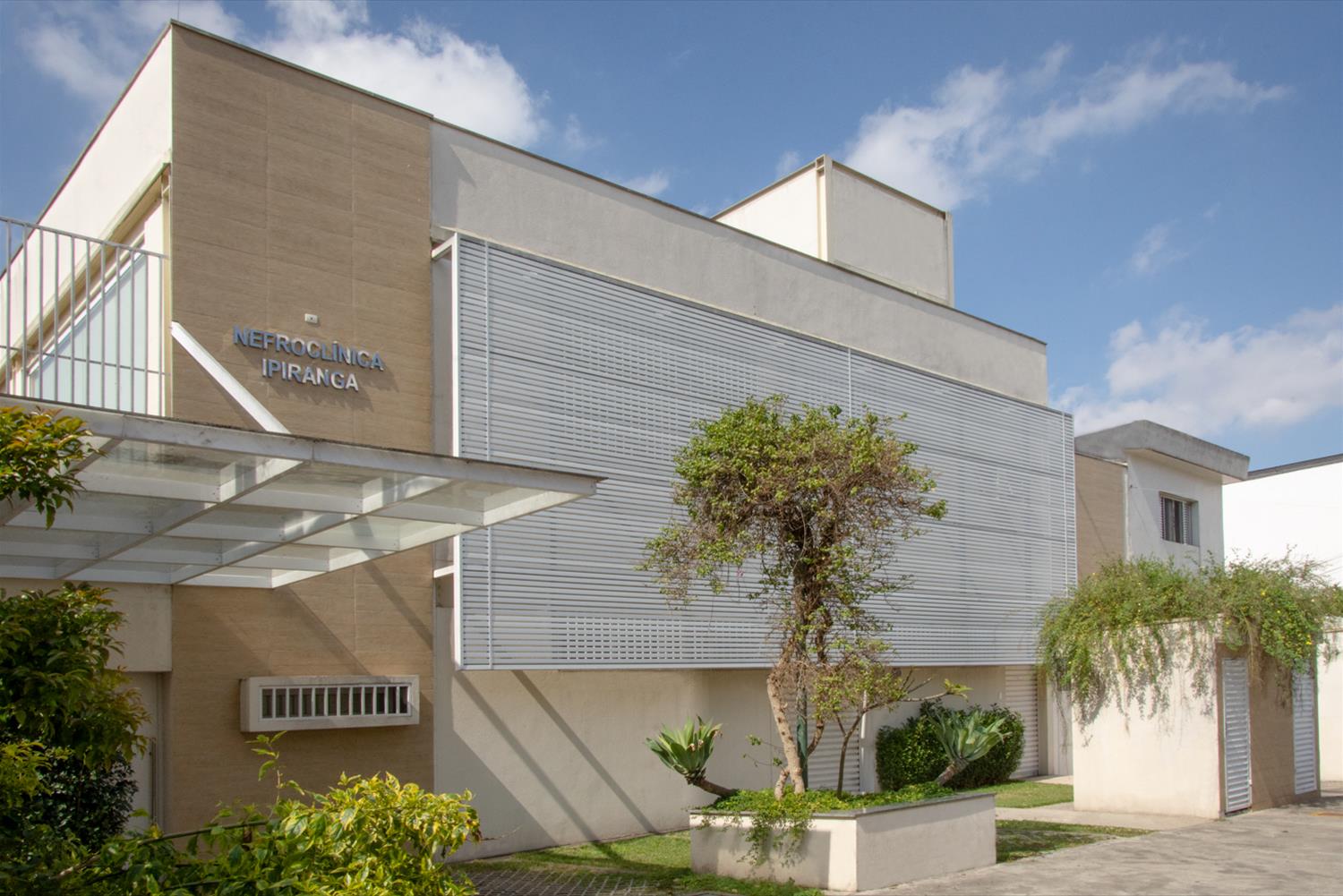 Nefroclínica 医疗诊所创新设计-1