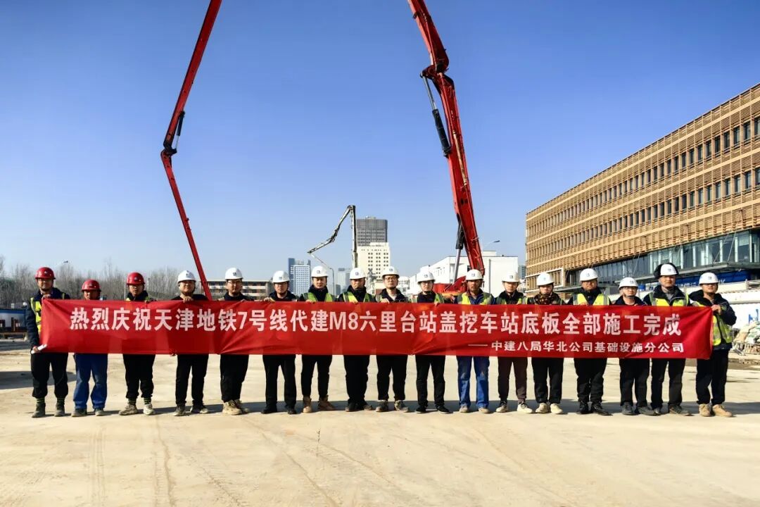 【一线写真】他们在天津“最繁忙十字路口”，完成一场与时间赛跑的“心脏手术”-50