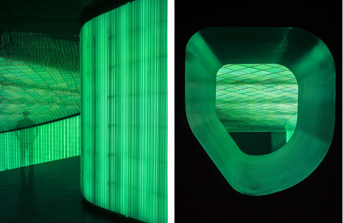 西班牙乡村大地上的悬浮会议中心-28