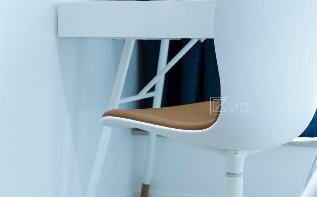 旧仓库变身简约温馨宅-25