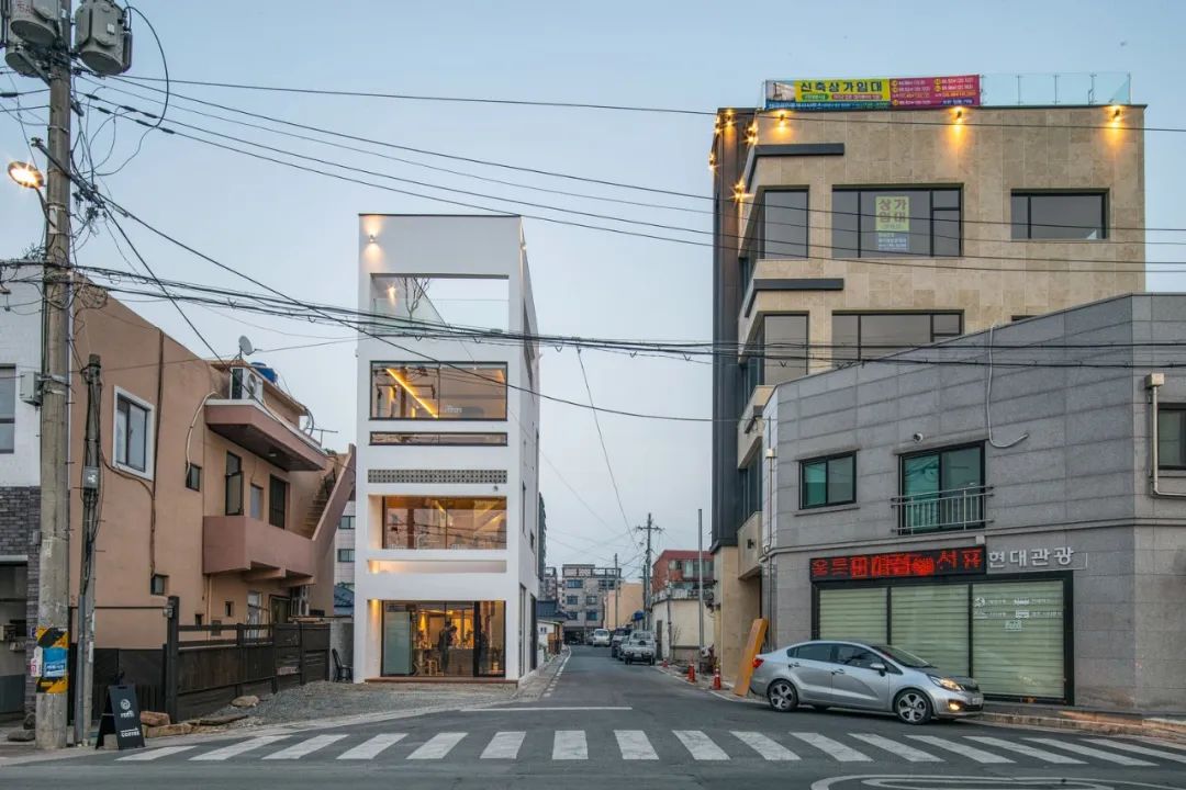 千年庆州咖啡馆 | 融合历史与现代的空间艺术-21