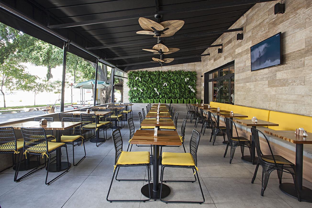 巴西 Empório Frutaria · 工业风自然美食市场设计-3