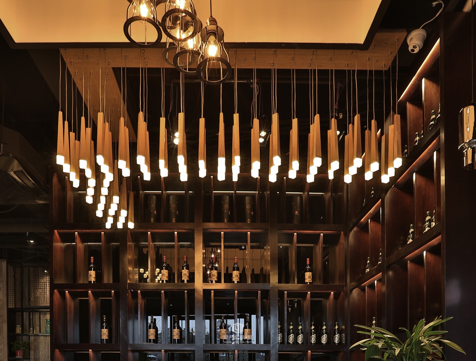 雲岚-- 料理铁板烧 | 白居易诗意与现代工业风的完美融合-34