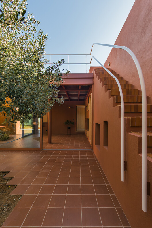 希腊 Salamis Summer House 内向型海岛度假住宅设计丨AREA,Architecture Research Athens-16