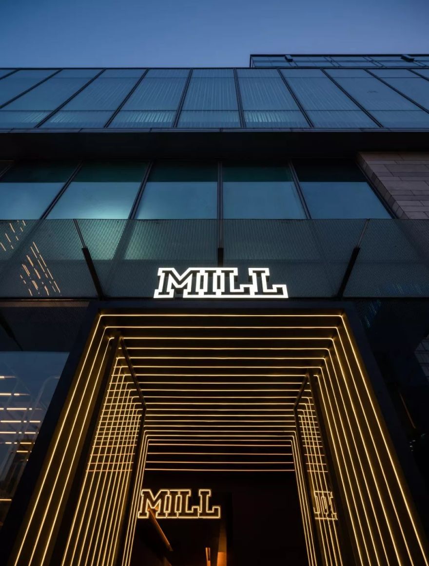 MILL 乐堤港店 | 红砖金属打造未来感酒吧空间-24