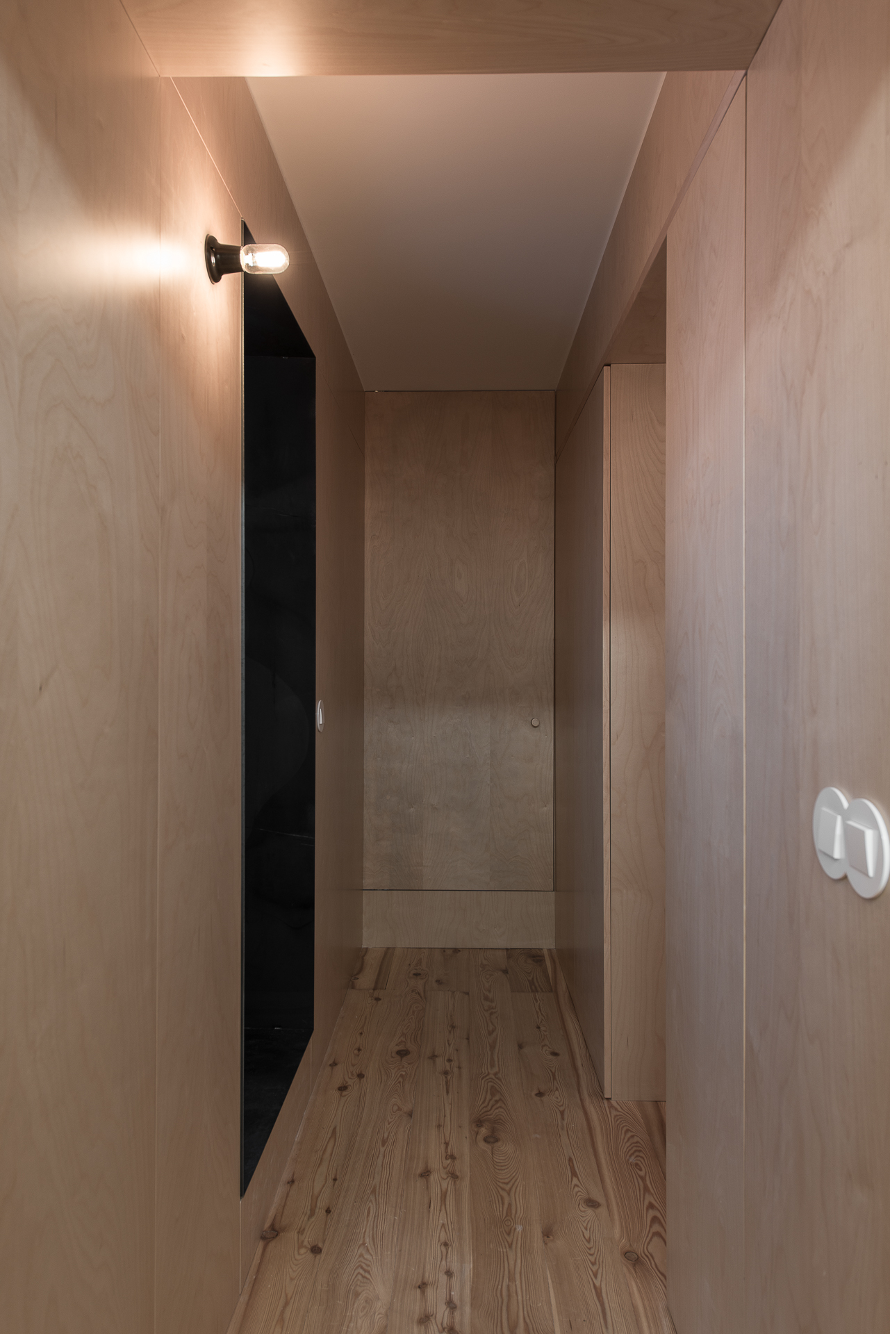 迷宫般的公寓空间，自然与室内和谐相融-14