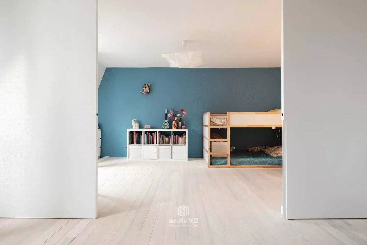 老房改造后的阁楼-10