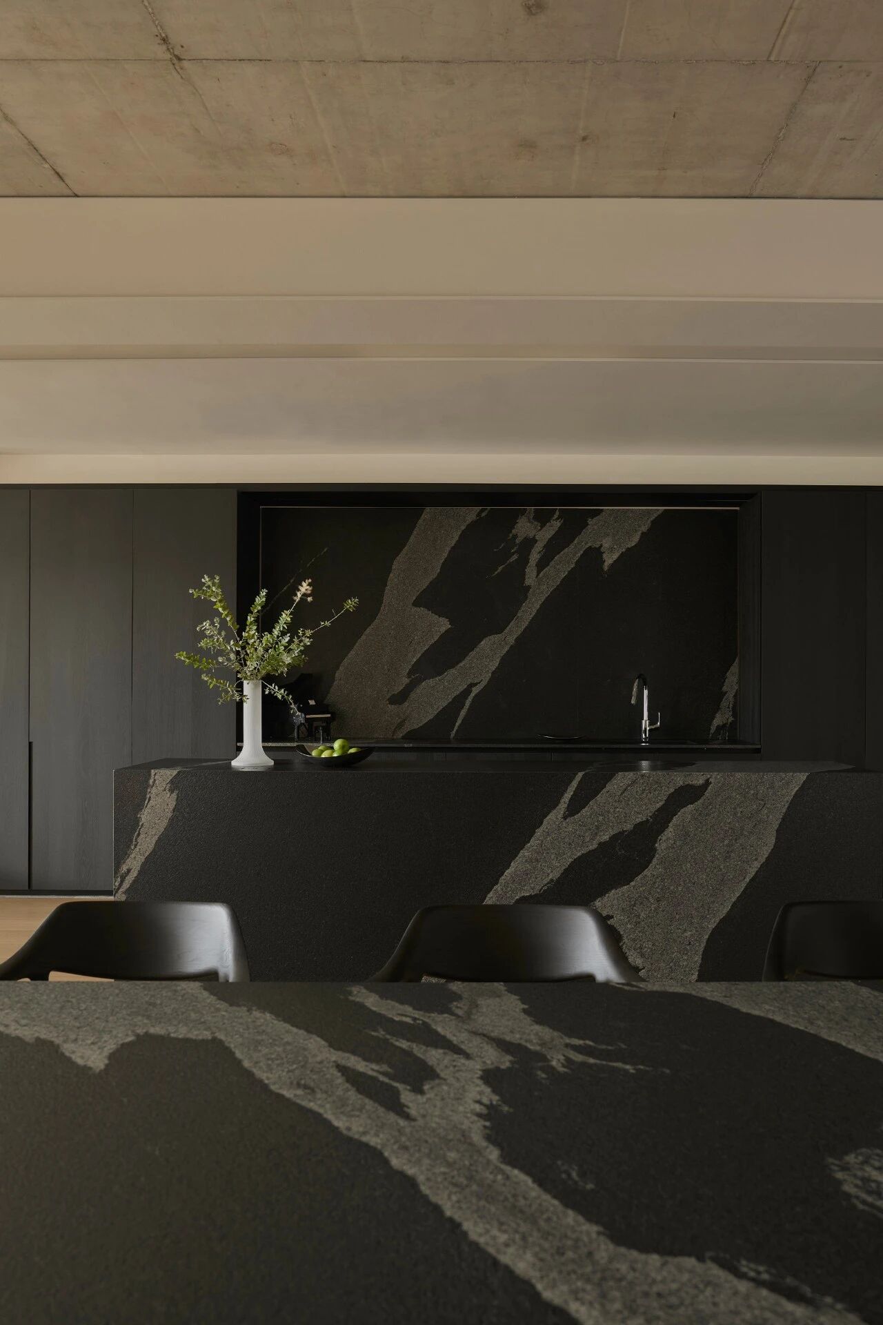 G 屋；G 宅（这里若有更多语境，能更准确翻译G代表的含义，比如可能是人名、地名首字母等） 丨Atelier01  A01-10