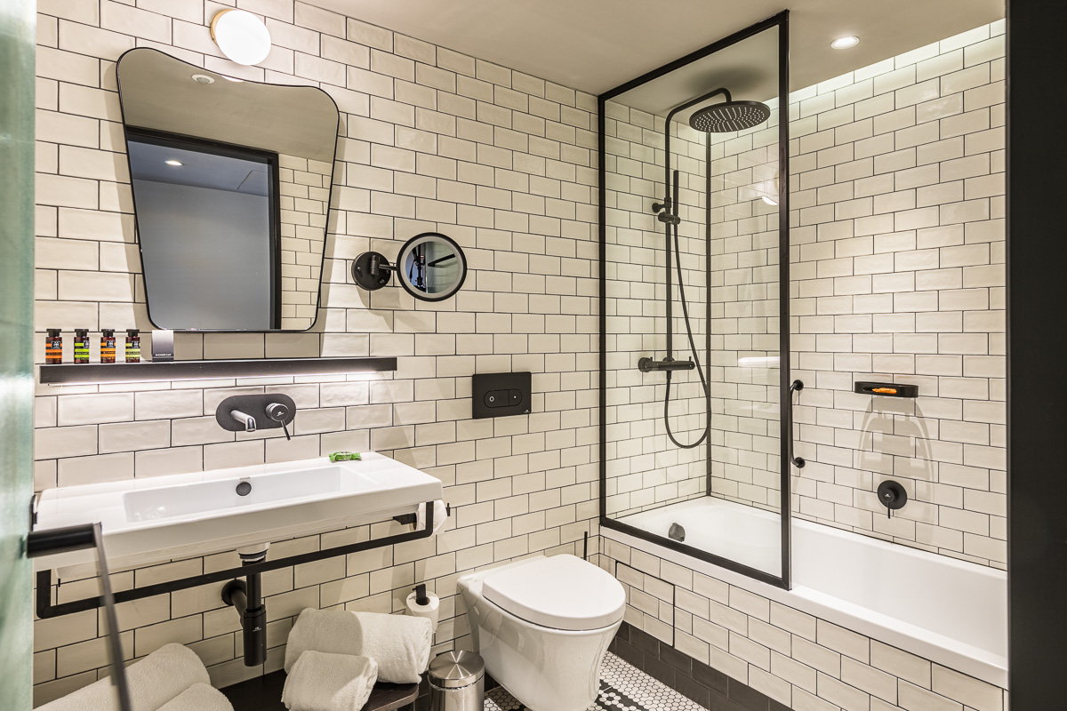 马德里卡斯蒂利亚纳希尔顿嘉轩酒店丨西班牙马德里丨Antonio G. Barbarín-6