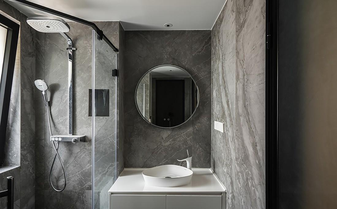 135㎡简约两居,真皮沙发与工业风茶几的完美融合-36