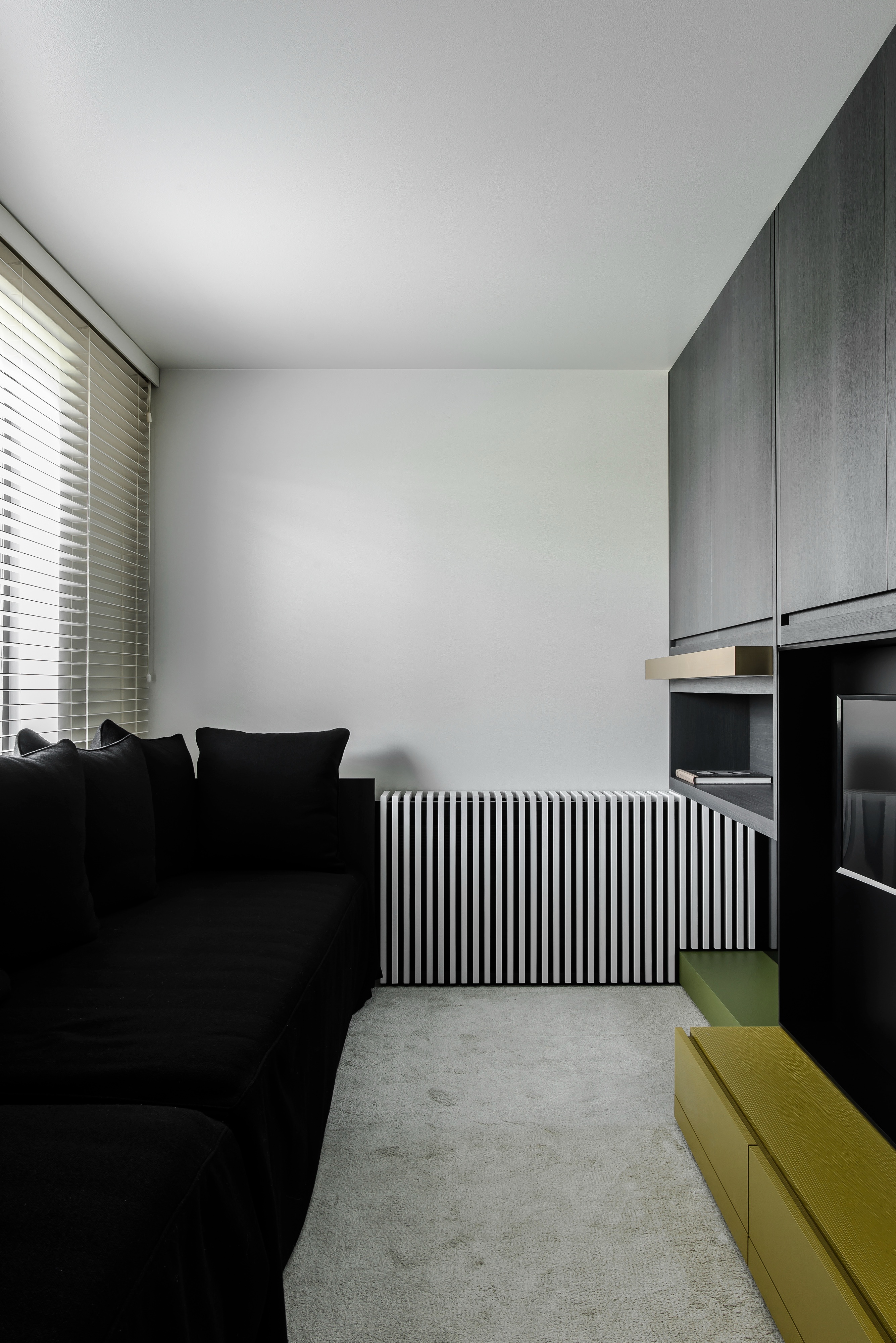 辛特-安德里斯的极简公寓-6