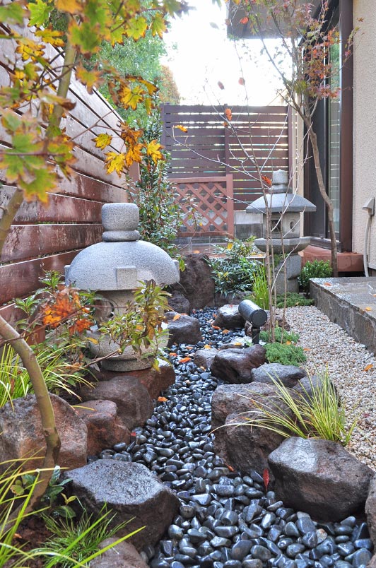 横浜市S様邸枯山水坪庭丨新美園-30