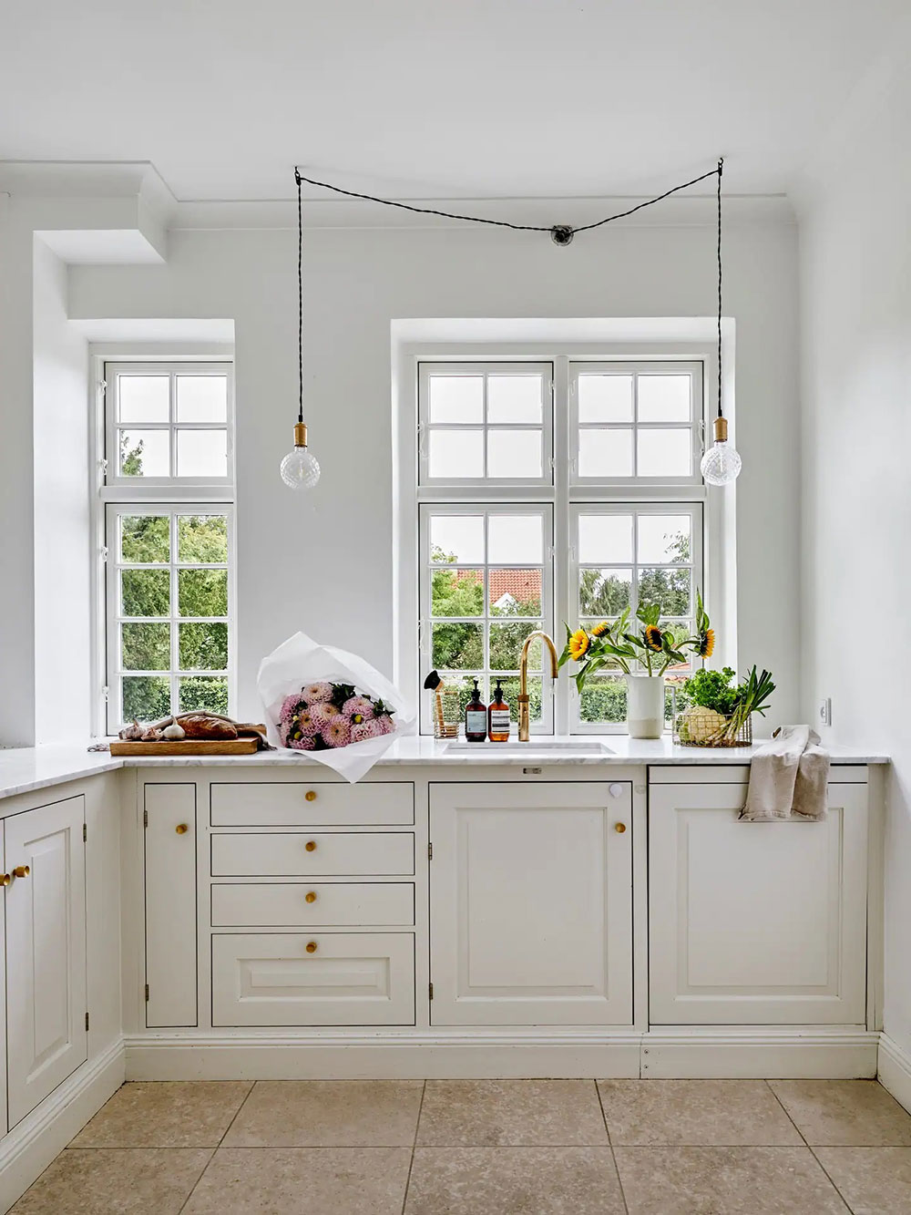 丹麦百年历史别墅的现代放松设计-8