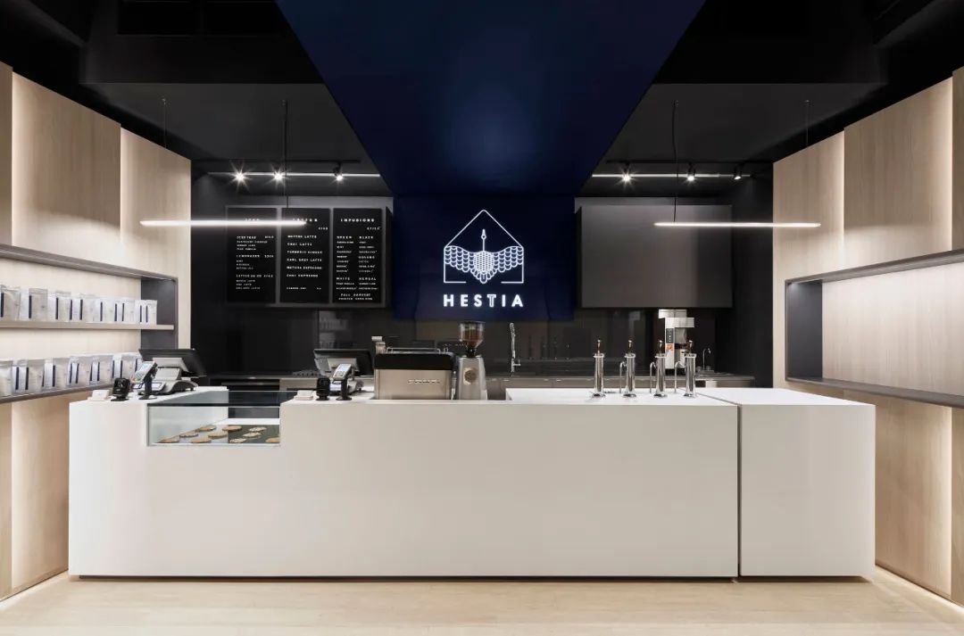 一家27平精致的饮品店Hestia，经典的黑色风格让这家小店更独特-7