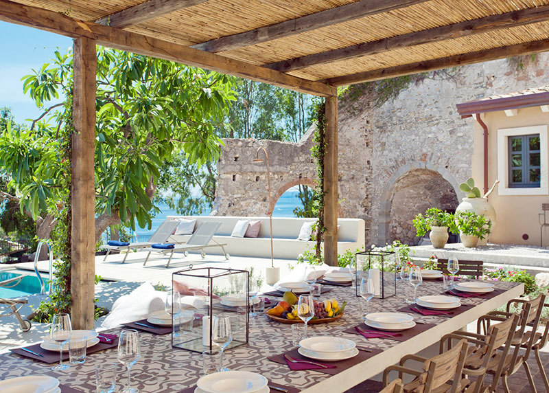 色彩斑斓的现代地中海风格 | 意大利陶尔米纳度假别墅-17