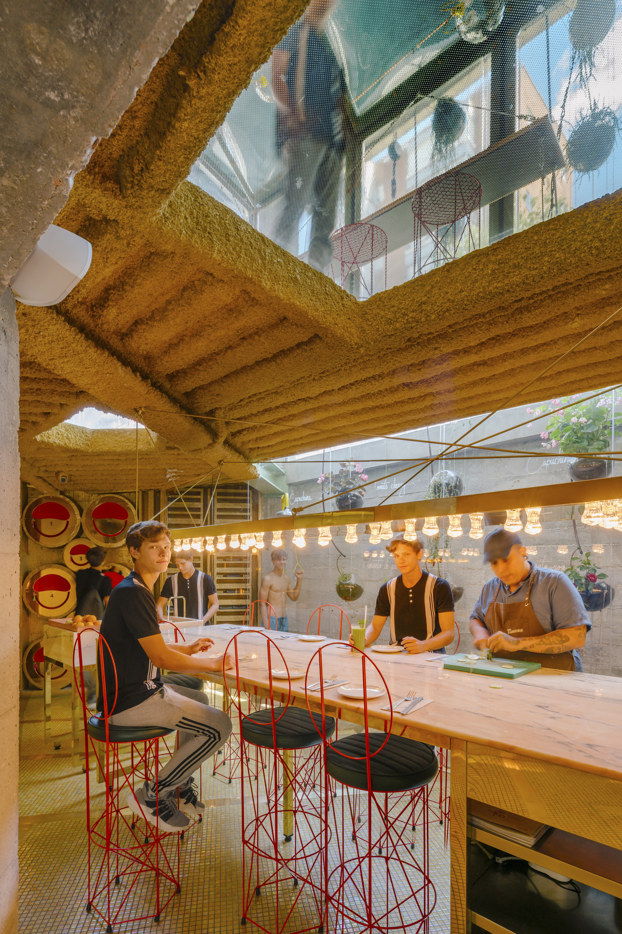 Run Run Run Intervention / Andrés Jaque / Office for Political Innovation-20