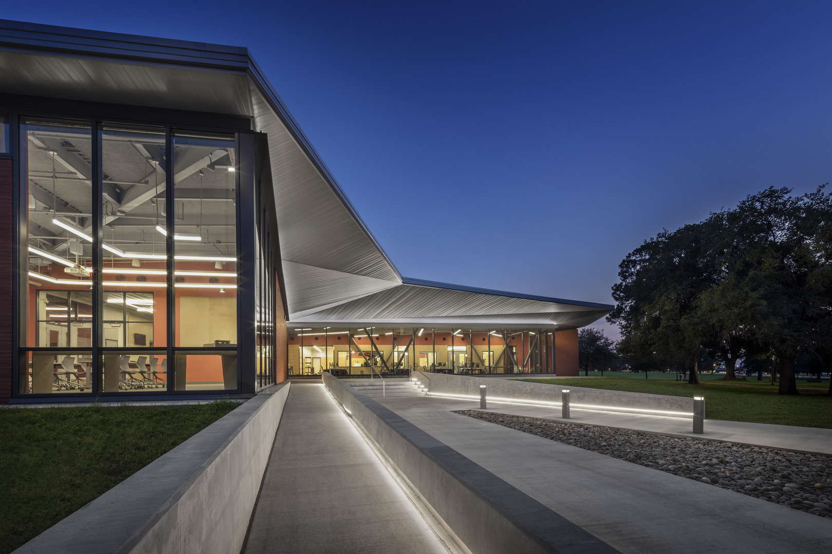 Prairie View A&M University Fabrication Center  / Kirksey Architecture-32