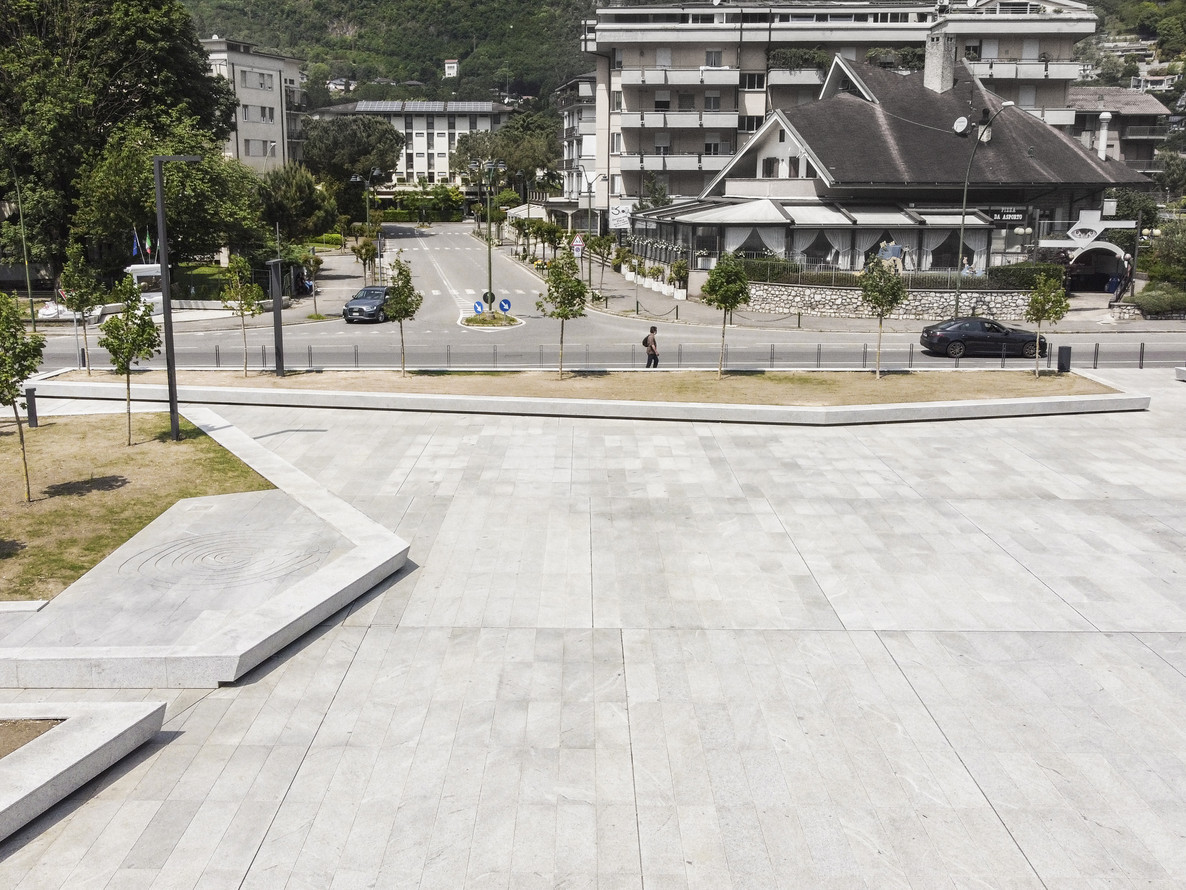 意大利 Darfo Boario Terme 公共空间-2