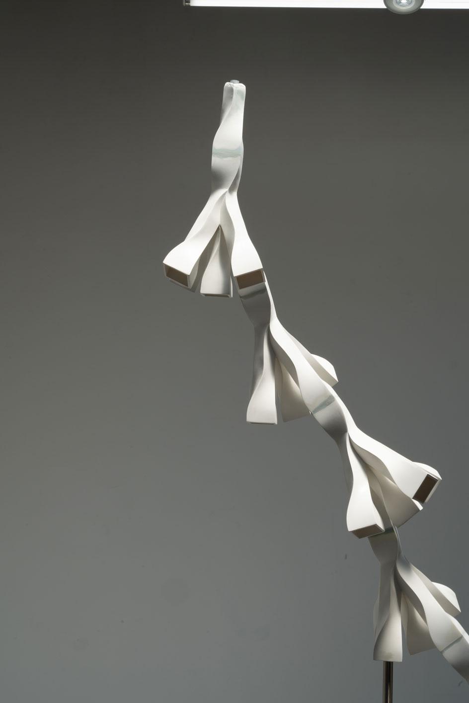 树之灵韵 | Se Yoon Park 雕塑展探讨自然与建筑的共生之美-23