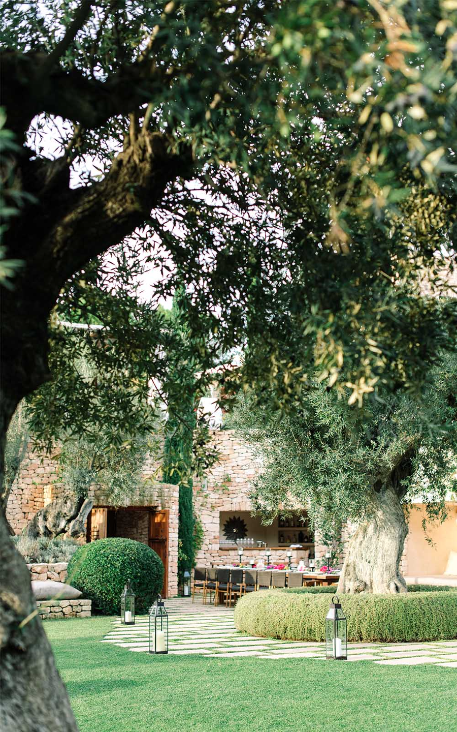 18 位建筑大师的伊维萨岛私人别墅设计,自然融入奢华-228