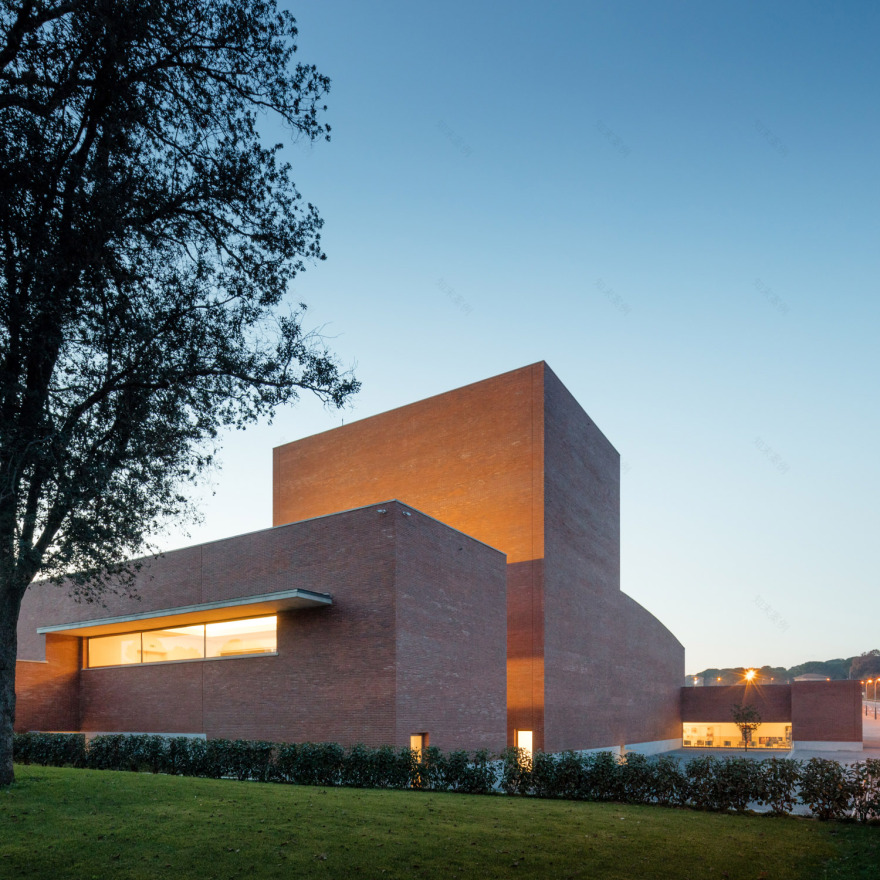 Llinars del Vallès礼堂剧院,西班牙 / Álvaro Siza Vieira + Aresta Arquitectura-102