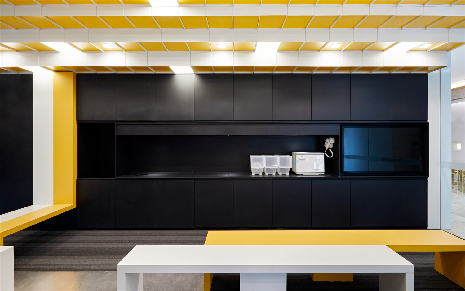 超级猩猩深圳首家主题店“能量魔方”-9