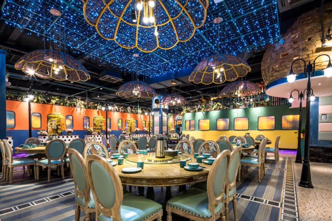钱磊 | 餐饮空间不止餐饮，五光十色的视觉盛宴-73