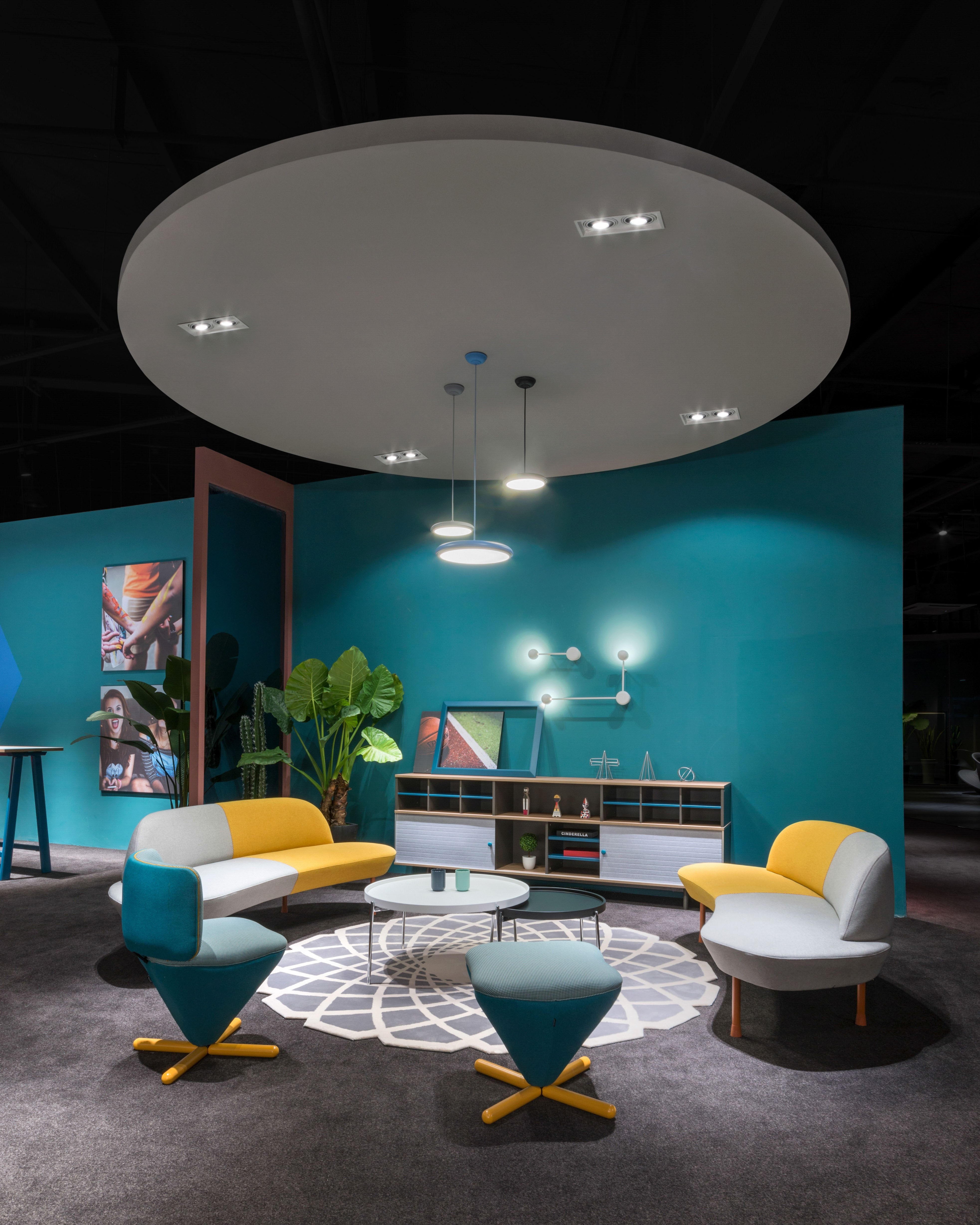 黑色厂房里的红盒子·科尔卡诺杭州办公展厅丨中国杭州丨因未设计-24