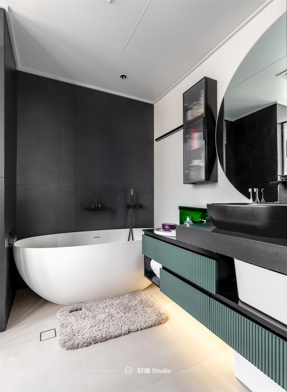 黑白极简,150 平空间的艺术生活丨对象 Studio-20