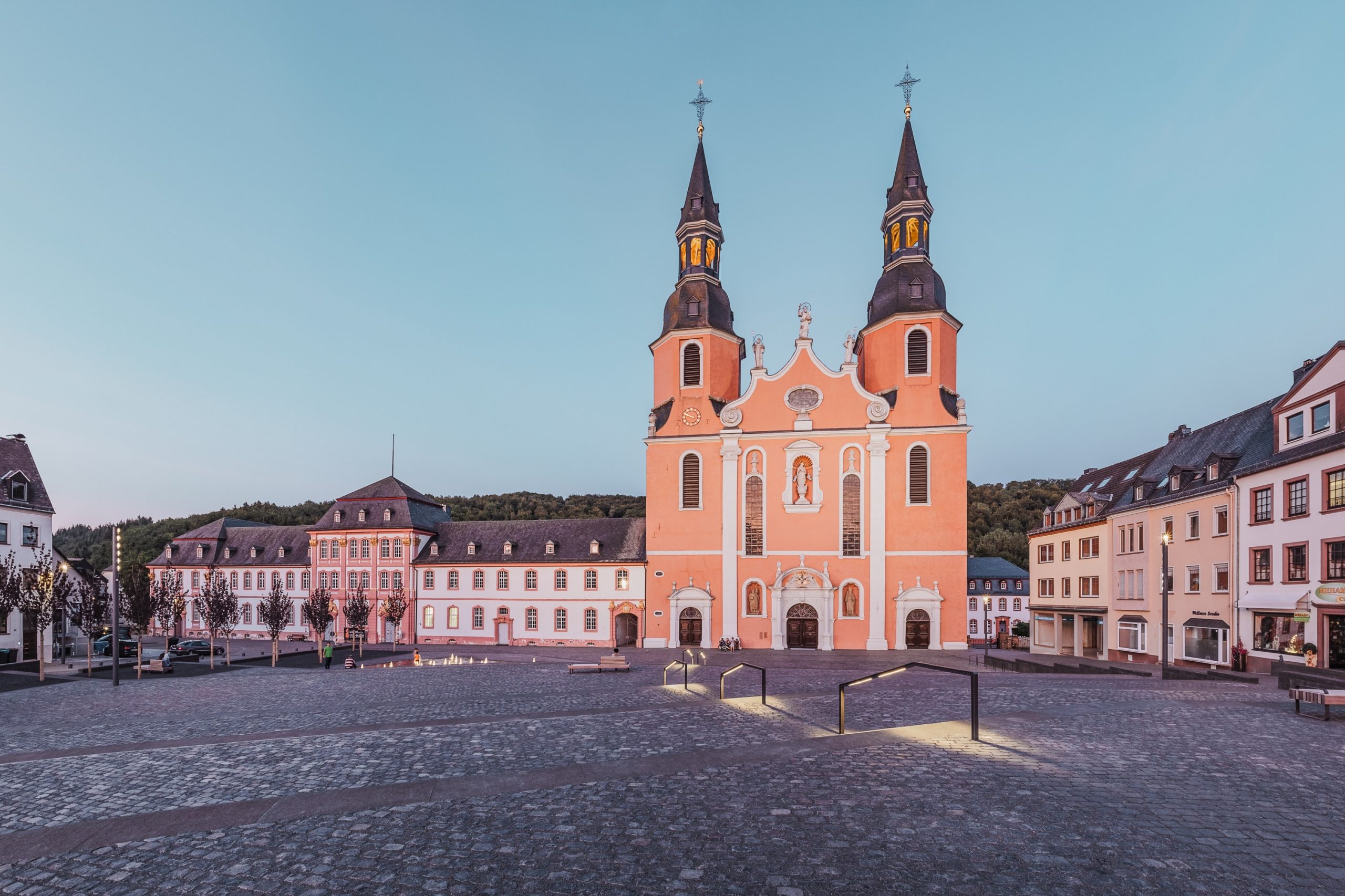 德国普吕姆·圣萨尔瓦多教堂广场设计丨Planorama Landschaftsarchitektur-26