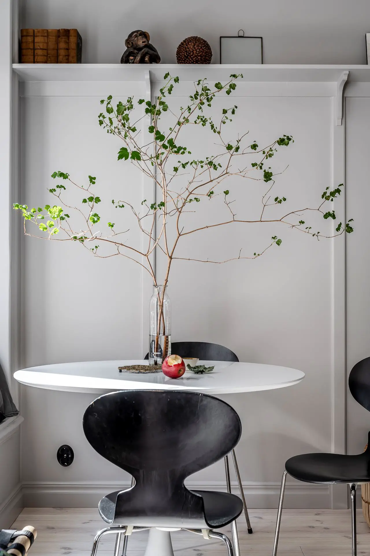 瑞典 1904 年建筑的 41m2 公寓改造 | 古典与现代的完美融合-2