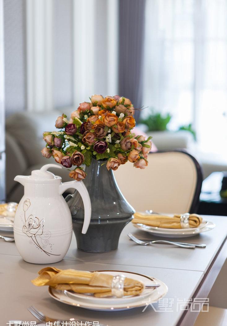 简约自然,功能齐全的家居设计-22