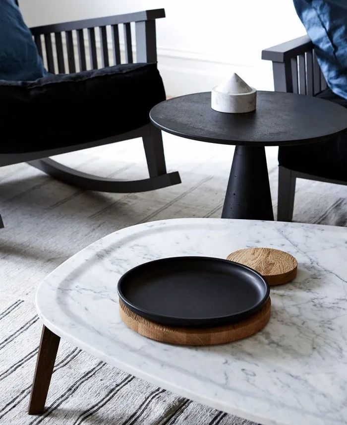 北欧简约风“Sage House”中性色调与绿色植物的优雅空间-11