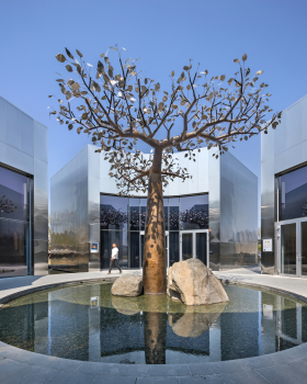 Complex Cultural Space ‘Mon Amour’ / HBA-rchitects