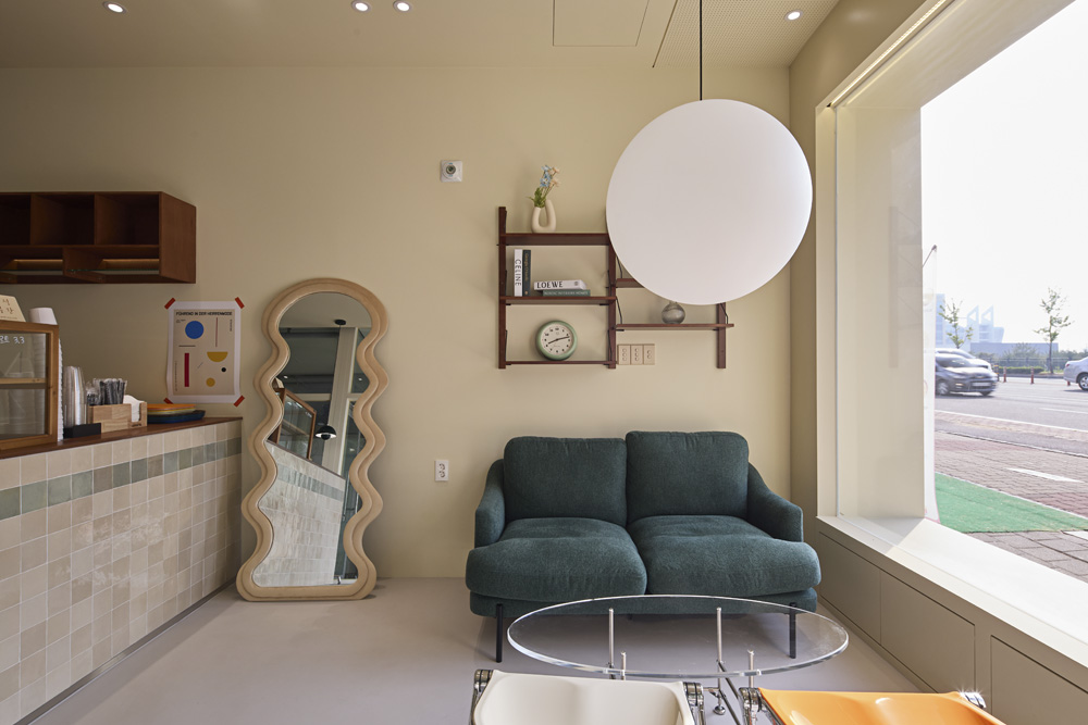 感性空间设计——17 坪咖啡厅模型装修工程报价-5