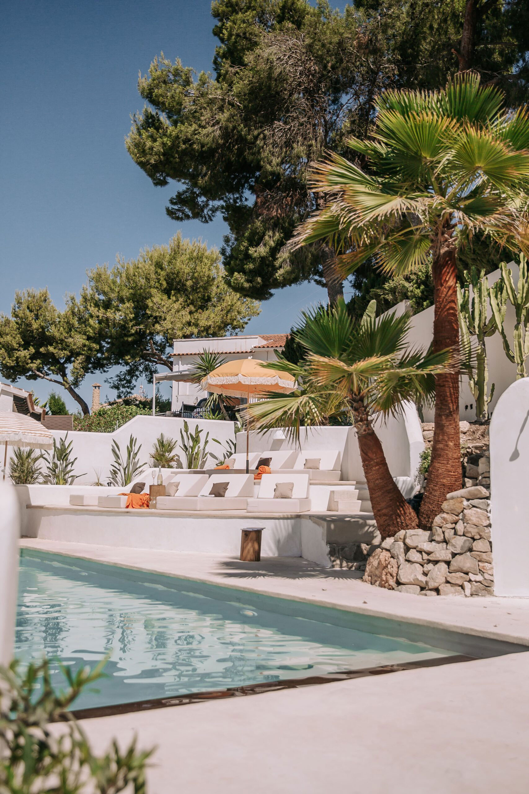 荷兰家庭西班牙度假别墅 | 传统地中海风格的魅力-2