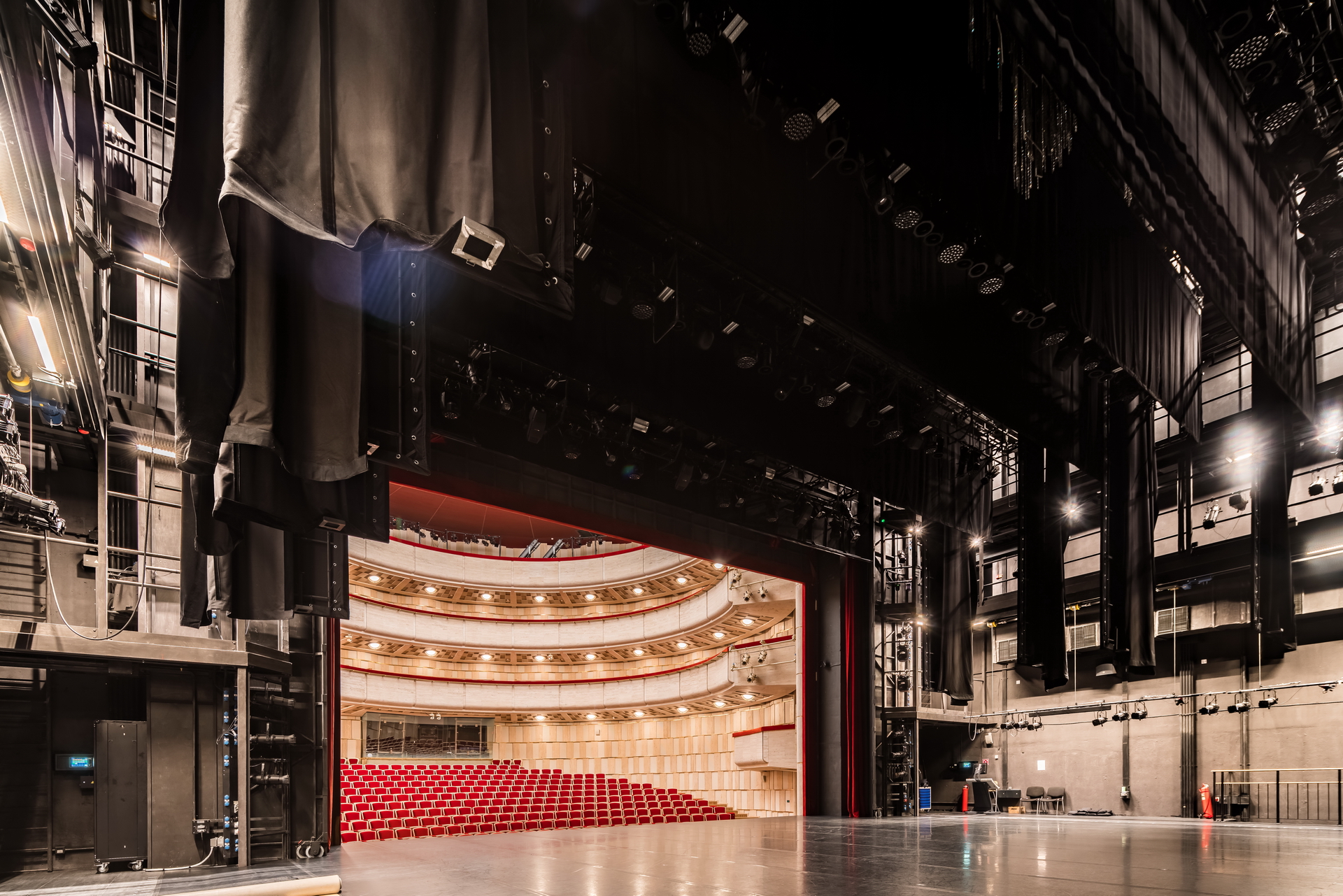 Театр детской школы танца Бориса Эйфмана-3