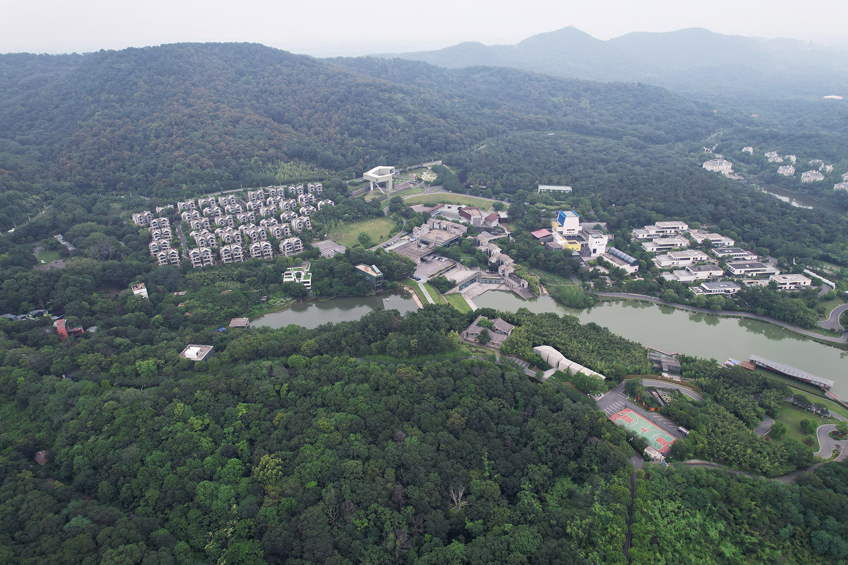 谷里的窗,树上的云,南京四方艺术湖区公共卫生间丨中国南京丨南京大学建筑规划设计研究院有限公司 物物建筑-13