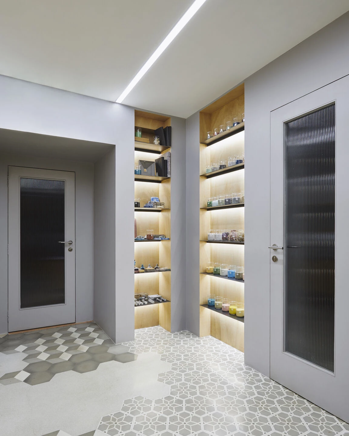 Bharat Floorings & Tiles 零售店设计丨印度丨Ravi Vazirani Design Studio-11