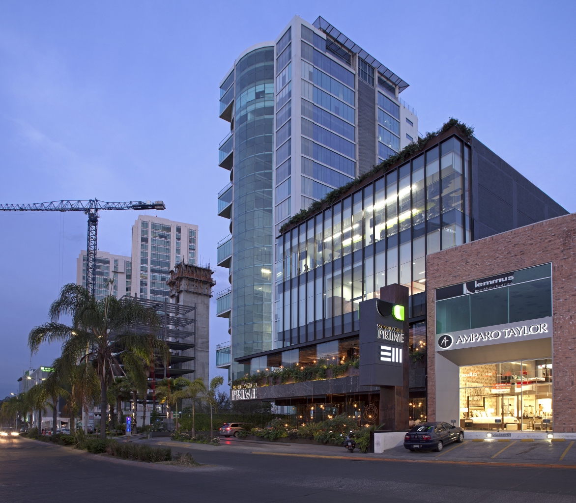 urban centar puerta de hierro-13