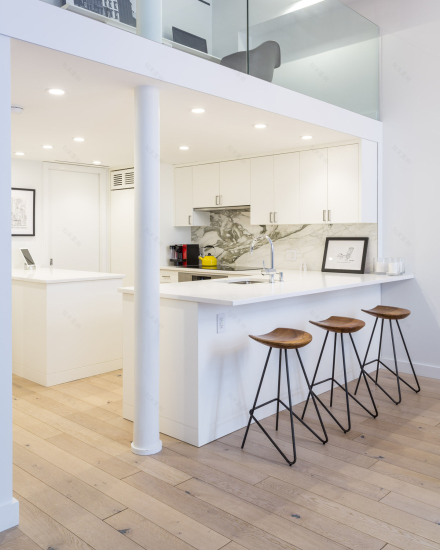 east 10th street triplex-5