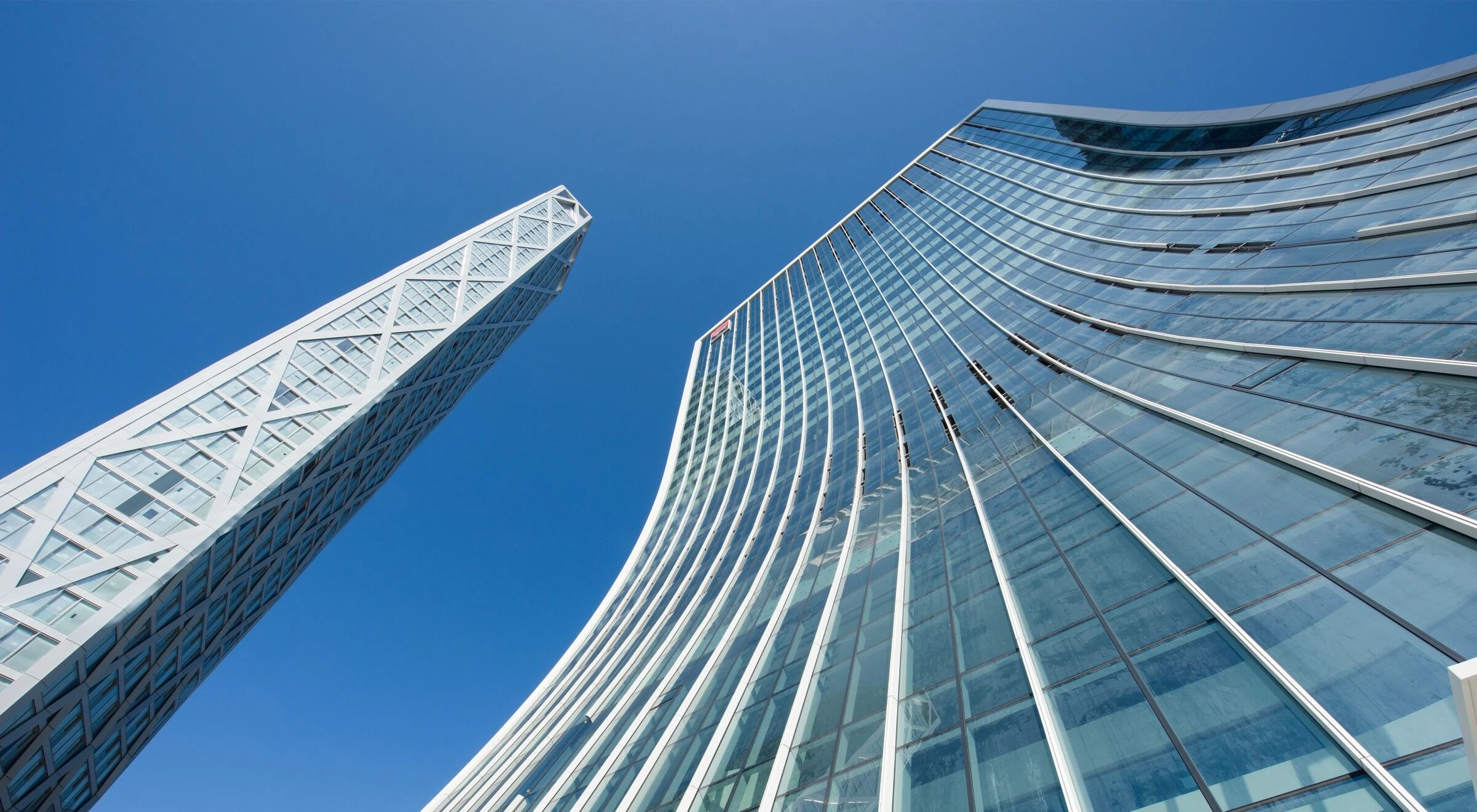 伦敦 Société Générale 总部“银带”楼梯设计丨英国伦敦-25