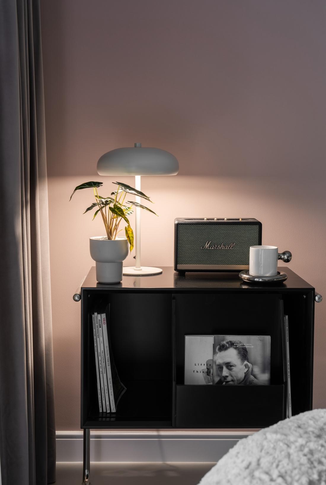 单身女孩的灰粉调快乐星球-12