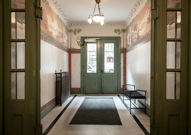 瑞典 44 平米独特小公寓 | 蓝墙与复古隔断的惊艳之作-29